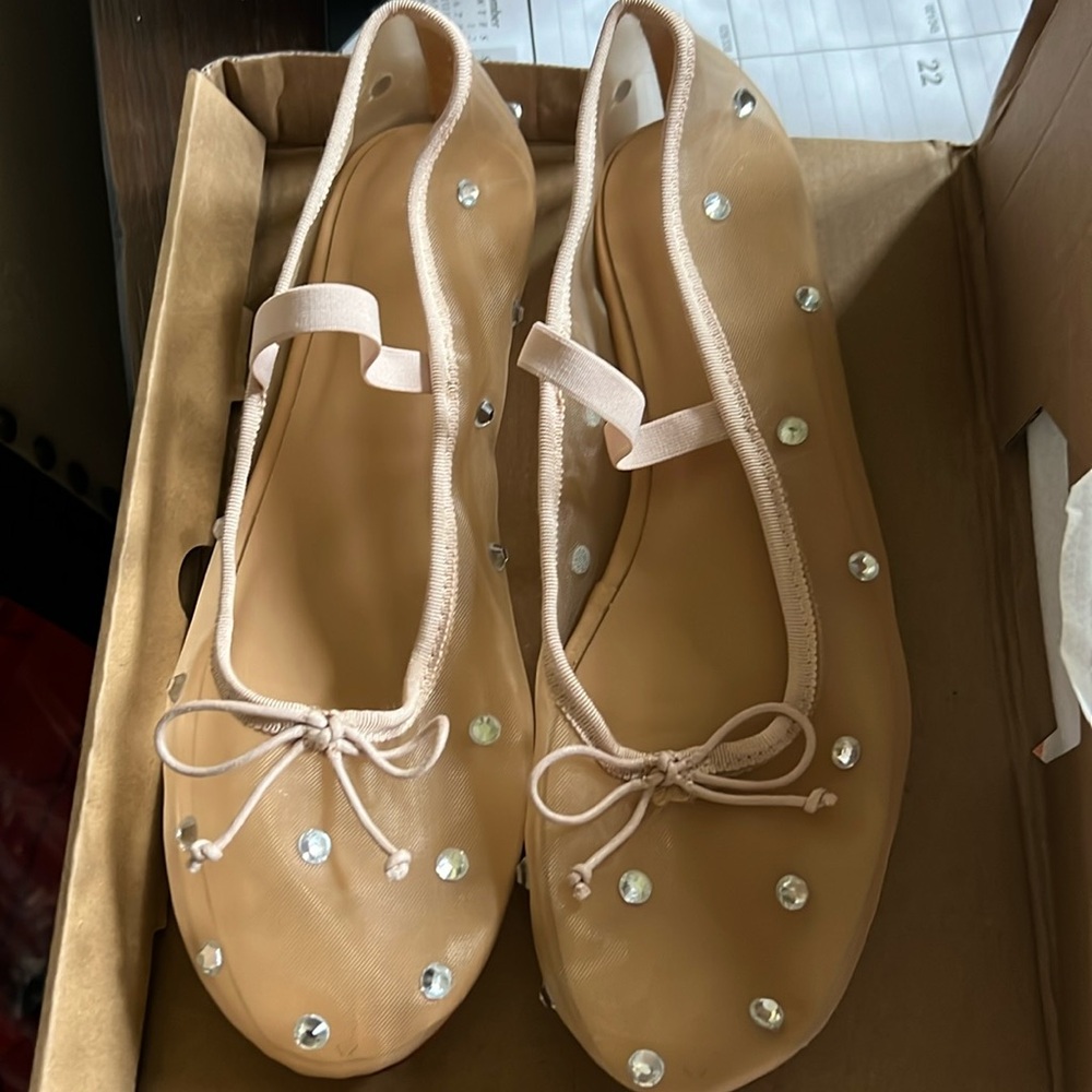 Ballet flats